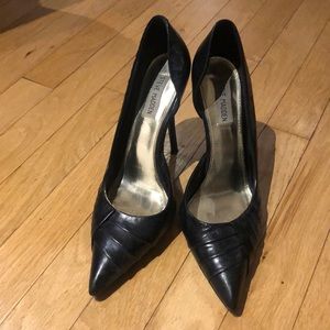 Steve Madden black 4inch pump heels